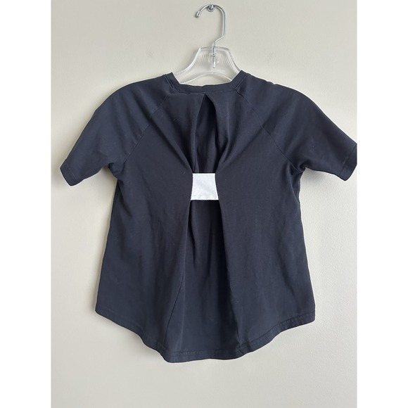 UNDER ARMOUR Girls Black‎ T-shirt W/Gather In back; Size Youth Small - Picture 3 of 4